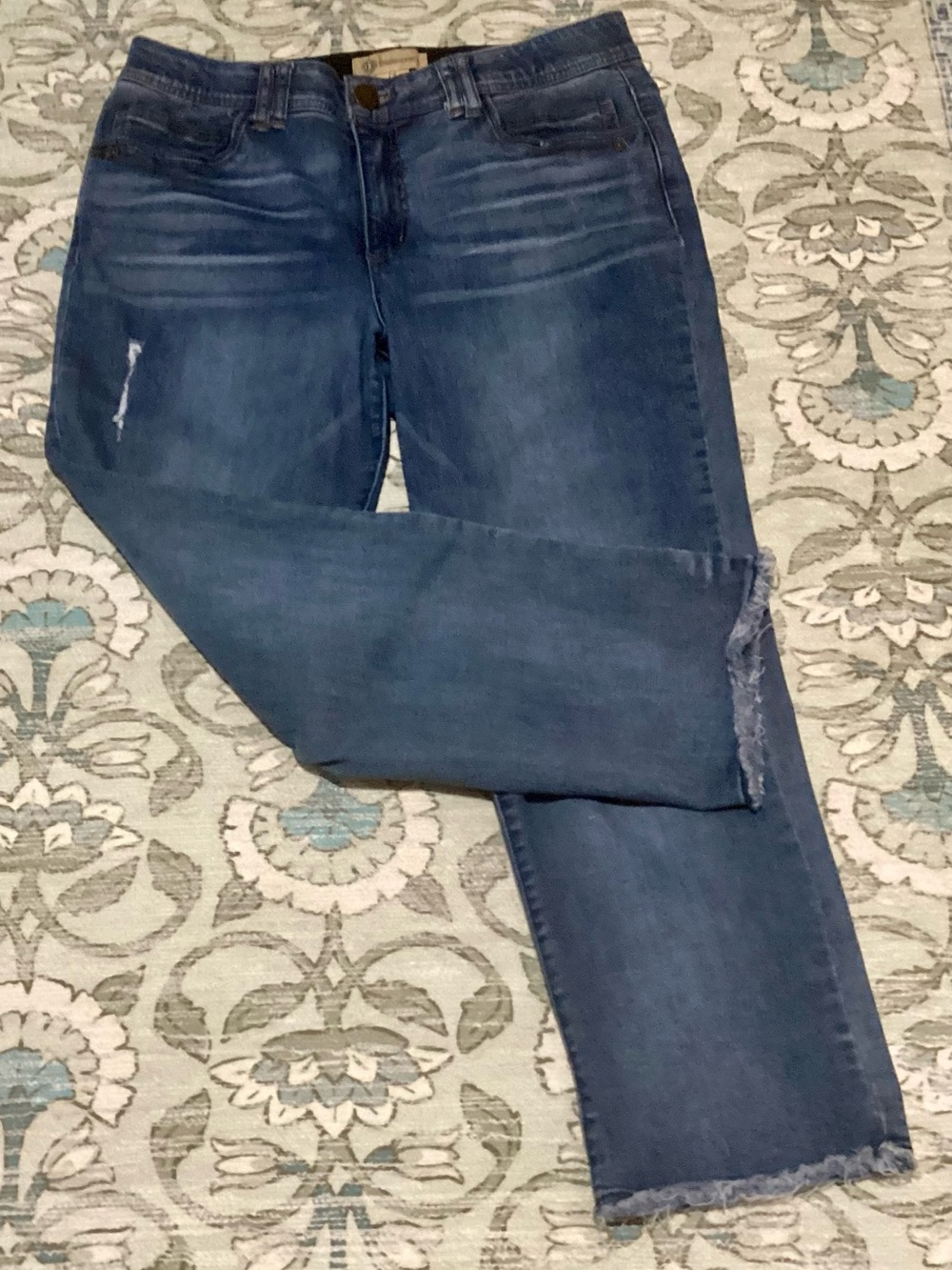 Democracy "Ab"solution Distressed Crop Jeans Blue Raw Hem Size 14 Like New